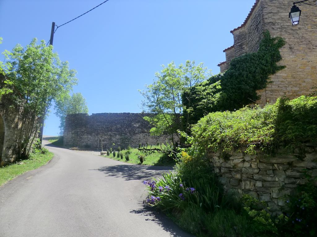 לינה וארוחת בוקר Saint-Jean-dʼAlcapiès Domaine D'Alcapies מראה חיצוני תמונה