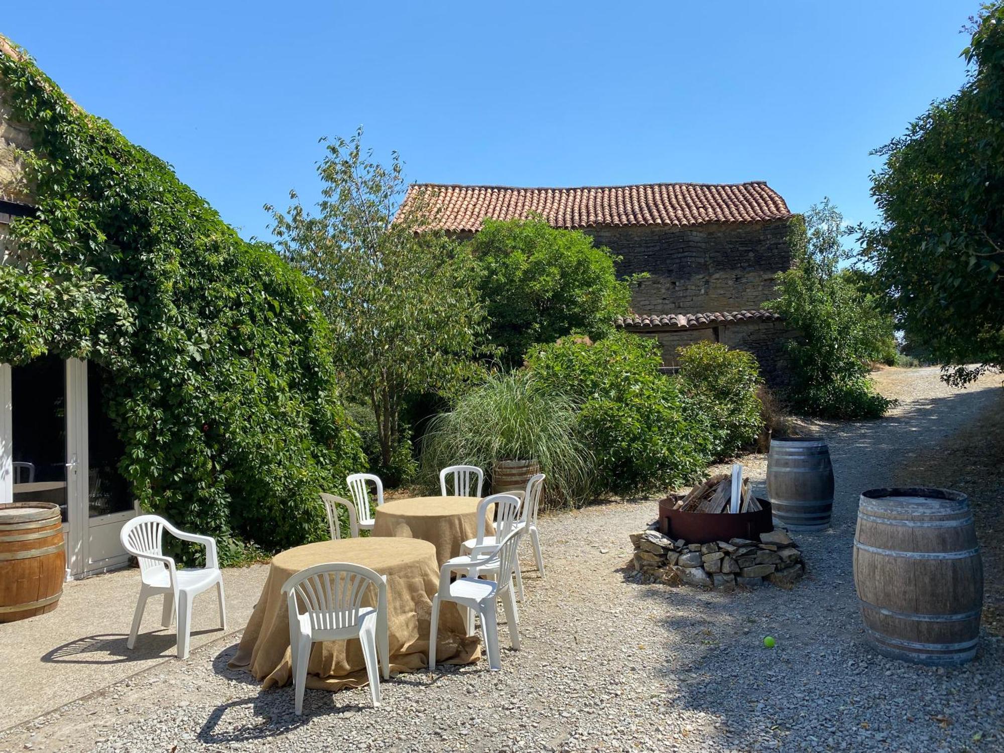 לינה וארוחת בוקר Saint-Jean-dʼAlcapiès Domaine D'Alcapies מראה חיצוני תמונה